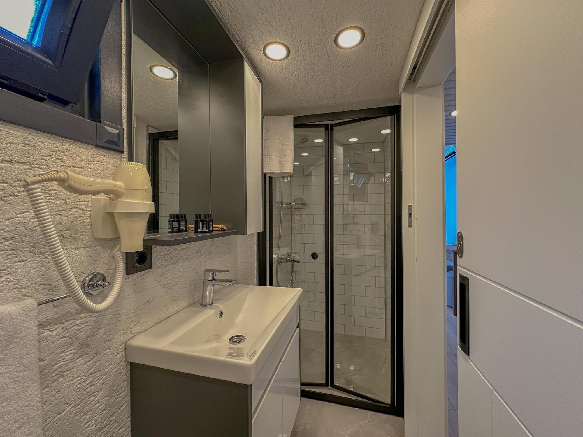 Baronet Tiny House Butik Otel Kadikoy  Exterior foto